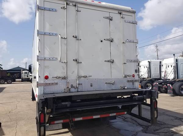 2008 INTERNATIONAL 4500 DT466 Auto 18' Reefer Box Lift Gate... for sale in Houston, TX – photo 5