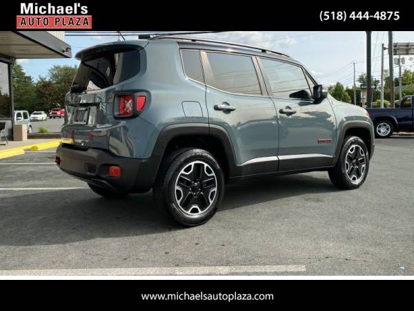 2016 Jeep Renegade Trailhawk 4x4 - cars & trucks - by dealer -... for sale in east greenbush, NY – photo 4