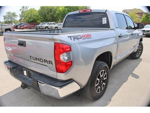 2019 Toyota Tundra SR5 - truck - - by dealer - vehicle for sale in Bartlesville, KS – photo 6