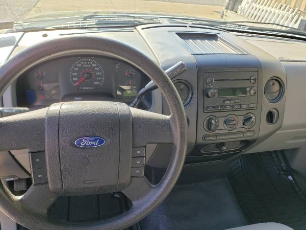2006 Ford F-150 XL Reg Cab Short bed V8 - cars & trucks - by dealer... for sale in Columbus Grove, OH – photo 6