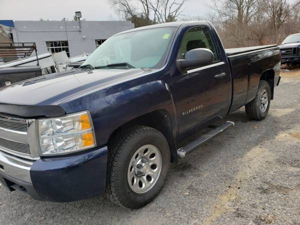 2010 Chevy Silverado 1500 4WD - Clean - - by dealer for sale in West Bridgewater, MA – photo 5