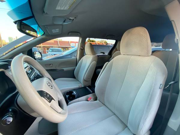 2012 TOYOTA SIENNA LE / CLEAN TITLE / NO ACCIDENT / 1 OWNER - cars &... for sale in Los Angeles, CA – photo 8