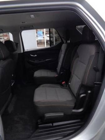 2018 Chevrolet Chevy Traverse LT Cloth - cars & trucks - by dealer -... for sale in Rockville, District Of Columbia – photo 17
