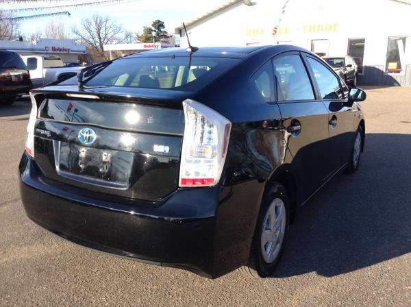 2011 Toyota Prius three - cars & trucks - by dealer - vehicle... for sale in Cambridge, MN – photo 4
