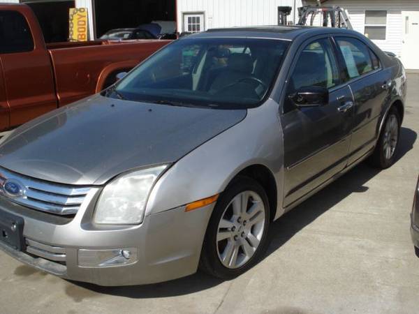 2008 Ford Fusion - - by dealer - vehicle automotive sale for sale in ottumwa, IA – photo 2