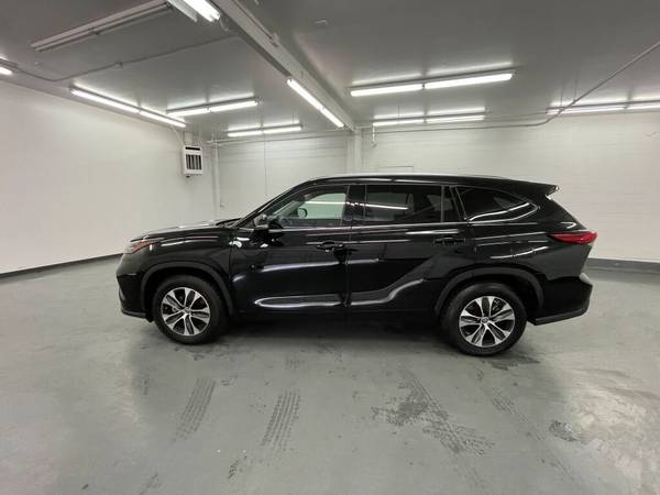 2020 Toyota Highlander XLE - cars & for sale in PUYALLUP, WA – photo 6