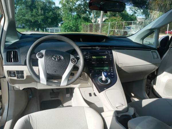 2011 Toyota Prius Hybrid lll - cars & trucks - by dealer - vehicle... for sale in Clearwater, FL – photo 10