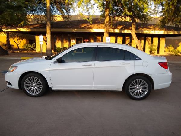 2012 chrysler 200 , cheap on gas 4cyl engine for sale in Mesa, AZ – photo 2