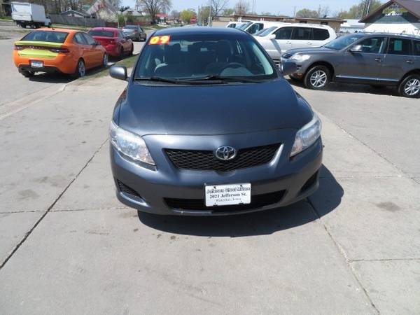 2009 Toyota Corolla 4dr Sdn 5 speed Auto 143, 000 miles 5, 999 - cars for sale in Waterloo, IA – photo 2