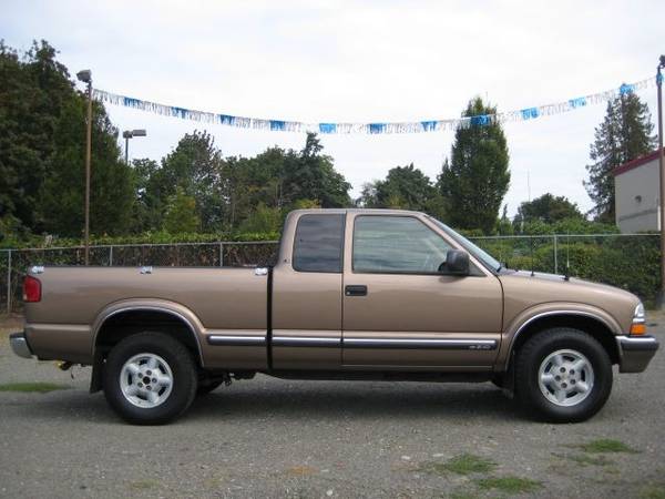 2002 CHEVROLET S TRUCK S10 for sale in Port Angeles, WA – photo 2