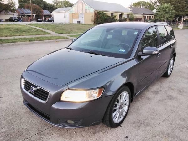 2010 VOLVO V50 SUPERCLEAN LEATHER BLUETOOTH, DRIVES LIKE NEW. - cars... for sale in Mesquite, TX – photo 2