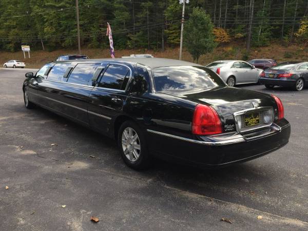 9, 999 2008 Lincoln Town Car LIMOUSINE Only 81k Miles, BAR, 1 for sale in Belmont, VT – photo 5