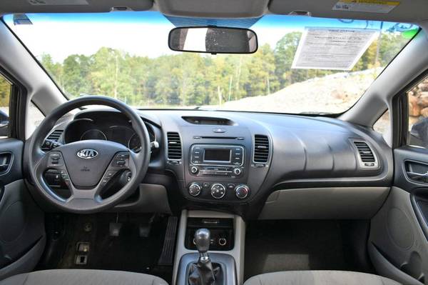 2015 *Kia* *Forte* *LX* - cars & trucks - by dealer - vehicle... for sale in Naugatuck, CT – photo 16