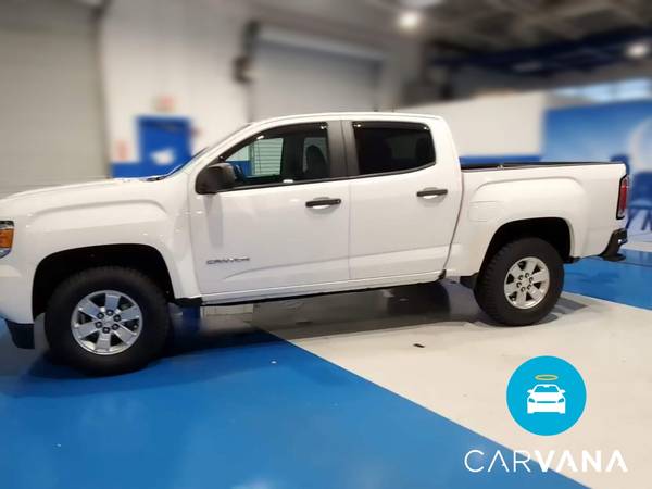 2017 GMC Canyon Crew Cab Pickup 4D 5 ft pickup Black - FINANCE... for sale in Indianapolis, IN – photo 4