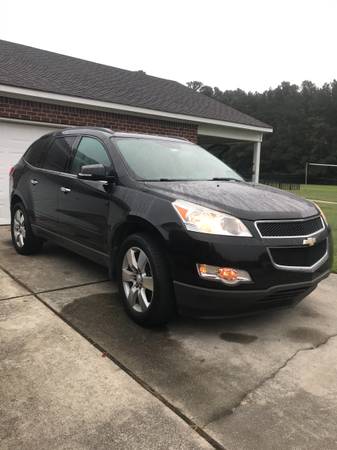 Chevy Traverse - cars & trucks - by owner - vehicle automotive sale for sale in South Mills, VA