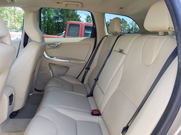 2015 Volvo XC60 GOLD ON SPECIAL - Great deal! - - by for sale in Myrtle Beach, SC – photo 22