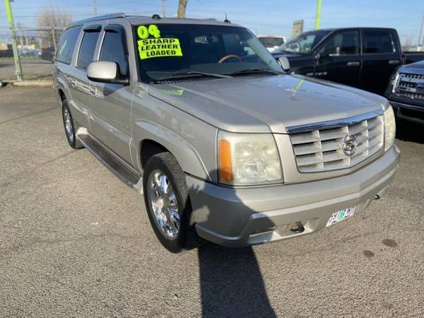 2004 Cadillac Escalade ESV - - by dealer - vehicle for sale in Eugene, OR – photo 3