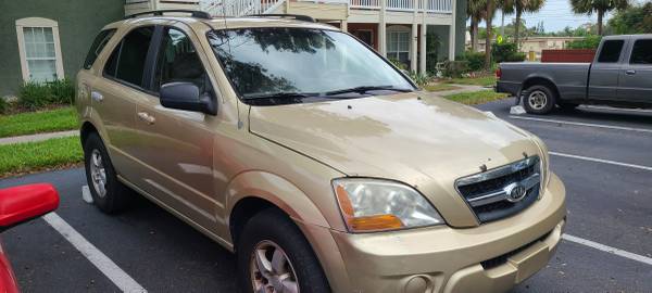 2009 Kia Sorrent LX - cars & trucks - by owner - vehicle automotive... for sale in Clearwater, FL – photo 3