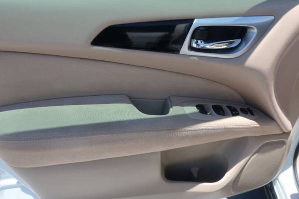 2013 Nissan Pathfinder Platinum 4dr SUV - - by dealer for sale in Tucson, AZ – photo 17