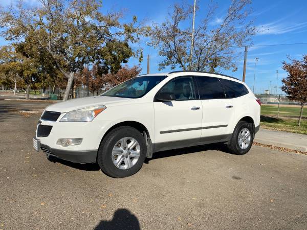 2012 Chevrolet Traverse LT - cars & trucks - by dealer - vehicle... for sale in Tracy, CA – photo 2