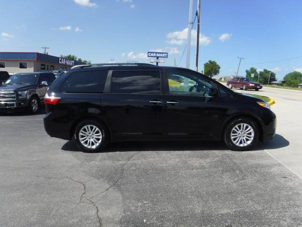 2015 Toyota Sienna FWD XLE Minivan 4D Trades Welcome Financing Availab for sale in Harrisonville, MO – photo 7