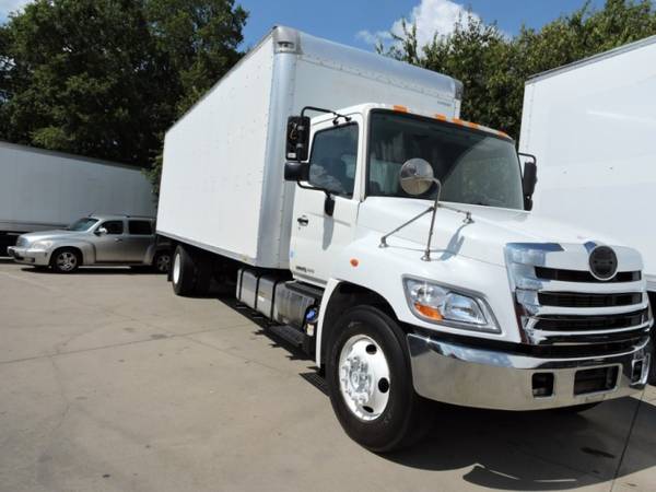 2013 HINO 338 26 FOOT BOX TRUCK W/LIFTGATE with for sale in Grand Prairie, TX – photo 18