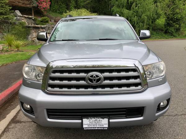 2011 Toyota Sequoia Platinum 4WD - Navi, DVD, 1owner, clean title for sale in Kirkland, WA – photo 2