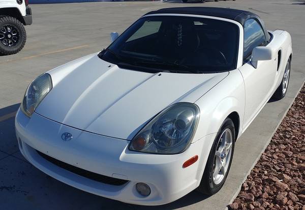 2003 Toyota MR2 Spyder, White, Manuel, EXCELLENT CONDITION, NO Salvage for sale in Lake Havasu City, AZ – photo 2