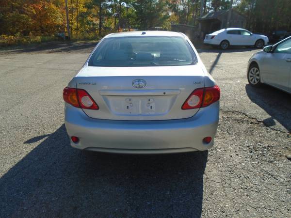 2009 toyota corolla/moon roof/ XLE/one owner/mint - cars & trucks -... for sale in douglas, MA – photo 4