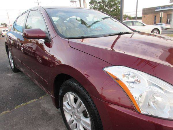2010 Nissan Altima 4dr Sdn I4 CVT 2.5 S ***Guaranteed Financing!!! for sale in Lynbrook, NY – photo 11