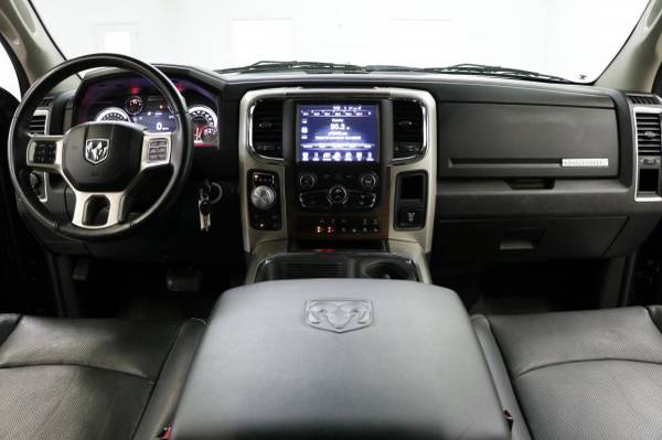 HEATED COOLED LEATHER! SUNROOF! 2017 Ram 1500 LARAMIE 4WD Crew Cab for sale in Clinton, KS – photo 6