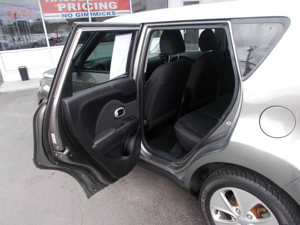 2014 Kia Soul - Only 62K Miles - Automatic - Bluetooth for sale in West Warwick, RI – photo 18