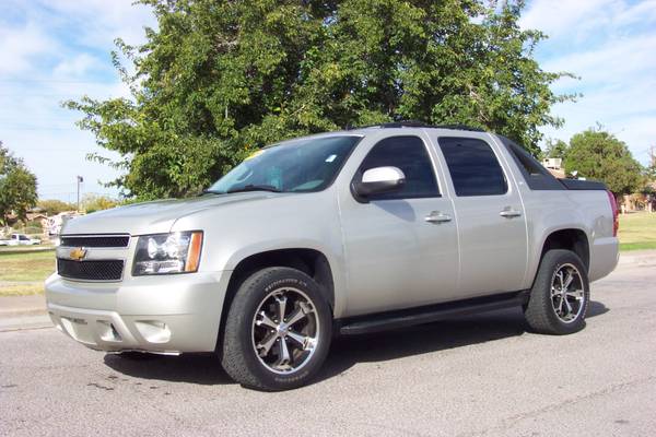 2009 CHEVY AVALANCHE LT - cars & trucks - by dealer - vehicle... for sale in Las Cruces, NM – photo 3