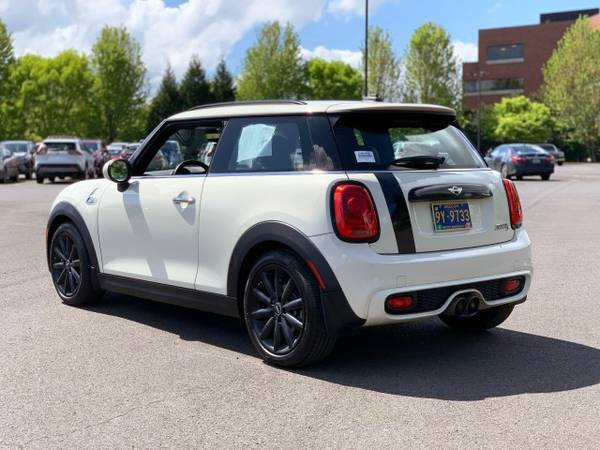 2015 MINI Cooper Hardtop WHITE Good deal! - - by for sale in Eugene, OR – photo 8