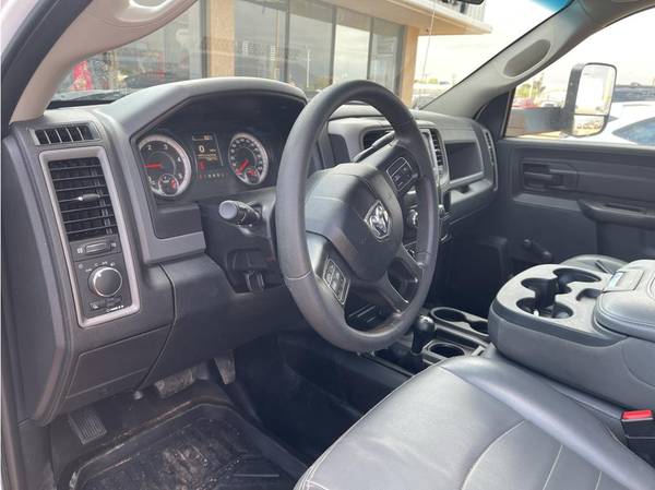 2018 Ram 3500 Tradesman - - by dealer - vehicle for sale in Brownfield, TX – photo 11