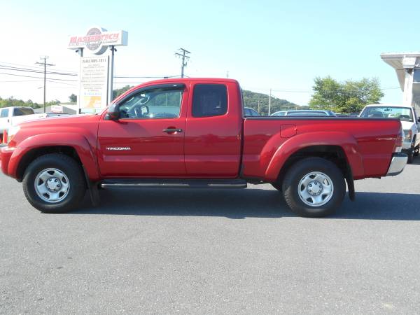 2011 TOYOTA TACOMA 4X4 ***LOW MILES*** for sale in Staunton, MD – photo 2