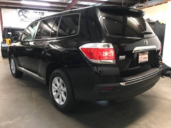 2013 Toyota Highlander Plus- 3rd Row IN HOUSE FINANCE - FREE... for sale in DAWSONVILLE, AL – photo 10