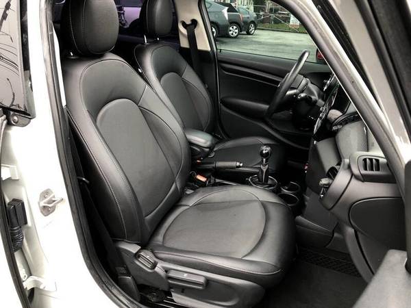 2015 MINI Cooper Hardtop 4 Door 4dr HB - 100s of Positive - cars & for sale in Baltimore, MD – photo 4