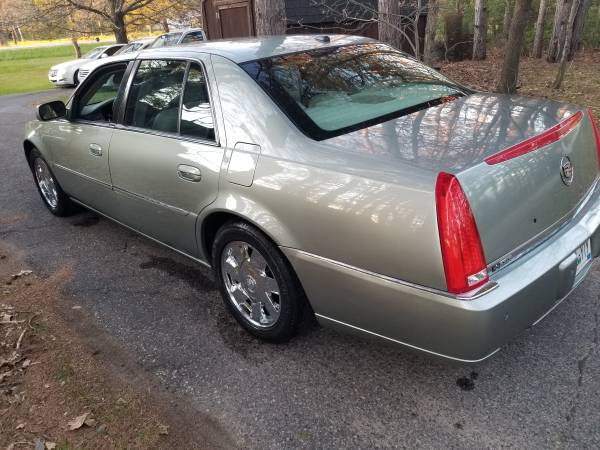 2006 Cadillac dts for sale in Wisconsin dells, WI – photo 2