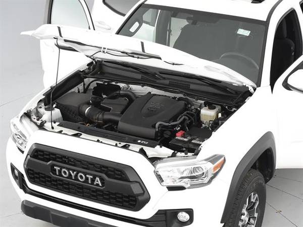 2017 Toyota Tacoma Double Cab TRD Off-Road Pickup 4D 5 ft pickup White for sale in Atlanta, VA – photo 4