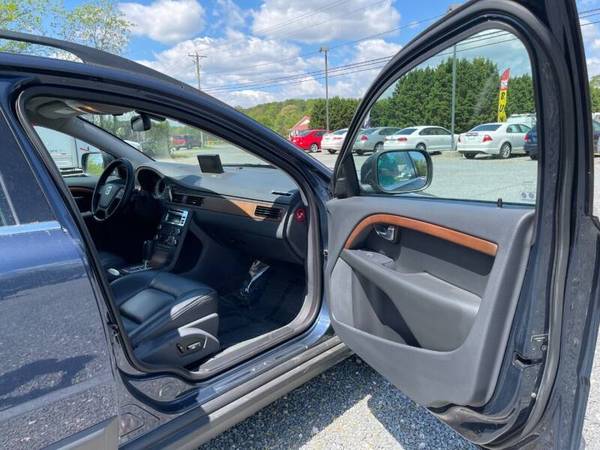 2010 Volvo XC70 - I6 Navigation, Sunroof, Heated Leather, Books for sale in Dagsboro, DE 19939, MD – photo 19