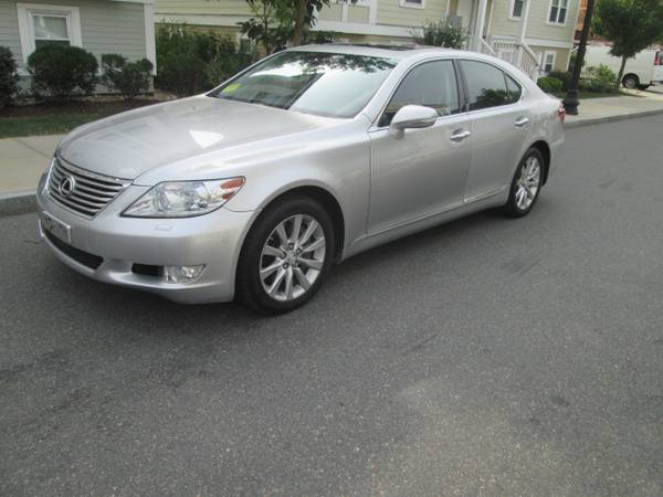 2010 LEXUS LS460 ALL WHEEL DRIVE ALL SERVICE RECORDS LOADED TO THE... for sale in Brighton, MA – photo 10