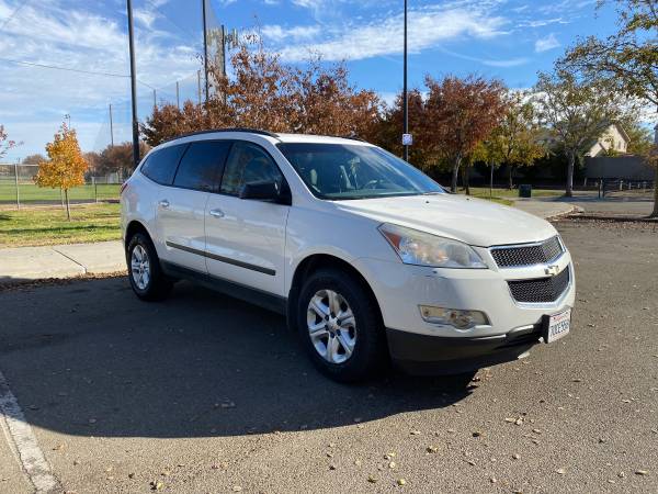 2012 Chevrolet Traverse LT - cars & trucks - by dealer - vehicle... for sale in Tracy, CA – photo 6