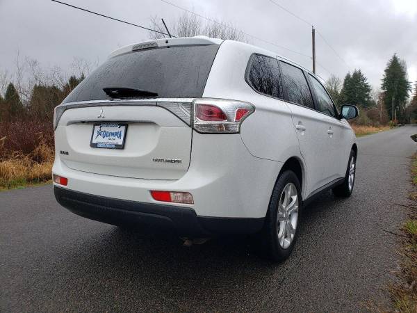 2014 Mitsubishi Outlander SE 4dr SUV - - by dealer for sale in Olympia, WA – photo 3