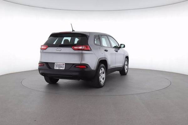 2014 Jeep Cherokee Sport hatchback Billet Silver Metallic Clearcoat for sale in South San Francisco, CA – photo 5