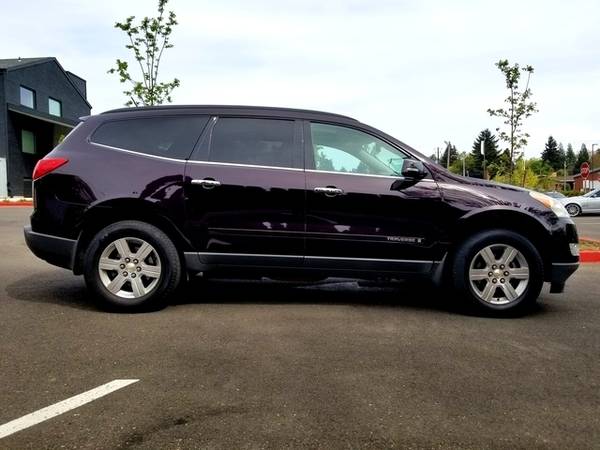 2009 Chevrolet Chevy Traverse LT1 AWD - - by dealer for sale in Vancouver, OR – photo 8