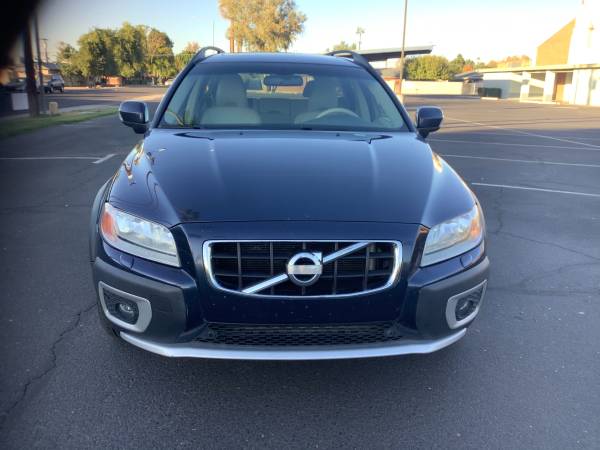 2011 VOLVO V70 AWD T6 WAGON - MINT - RUNS GREAT - COLD AIR -... for sale in Glendale, AZ – photo 2