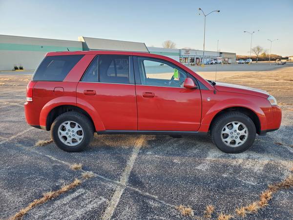 2006 Saturn Vue - cars & trucks - by dealer - vehicle automotive sale for sale in Fort Atkinson, WI – photo 4