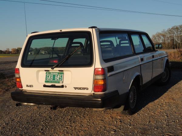 1993 Volvo 240 Wagon - cars & trucks - by owner - vehicle automotive... for sale in Charlotte, VT – photo 5