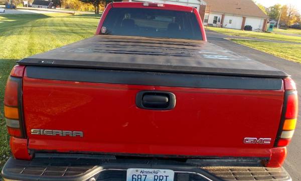 2005 GMC Sierra 2500HD Crew Cab - cars & trucks - by owner - vehicle... for sale in Frankfort, KY – photo 6